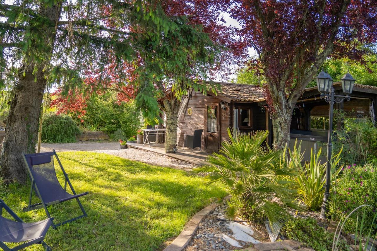 Le Bassin Du Tertre Bed & Breakfast Fronsac  Exterior photo