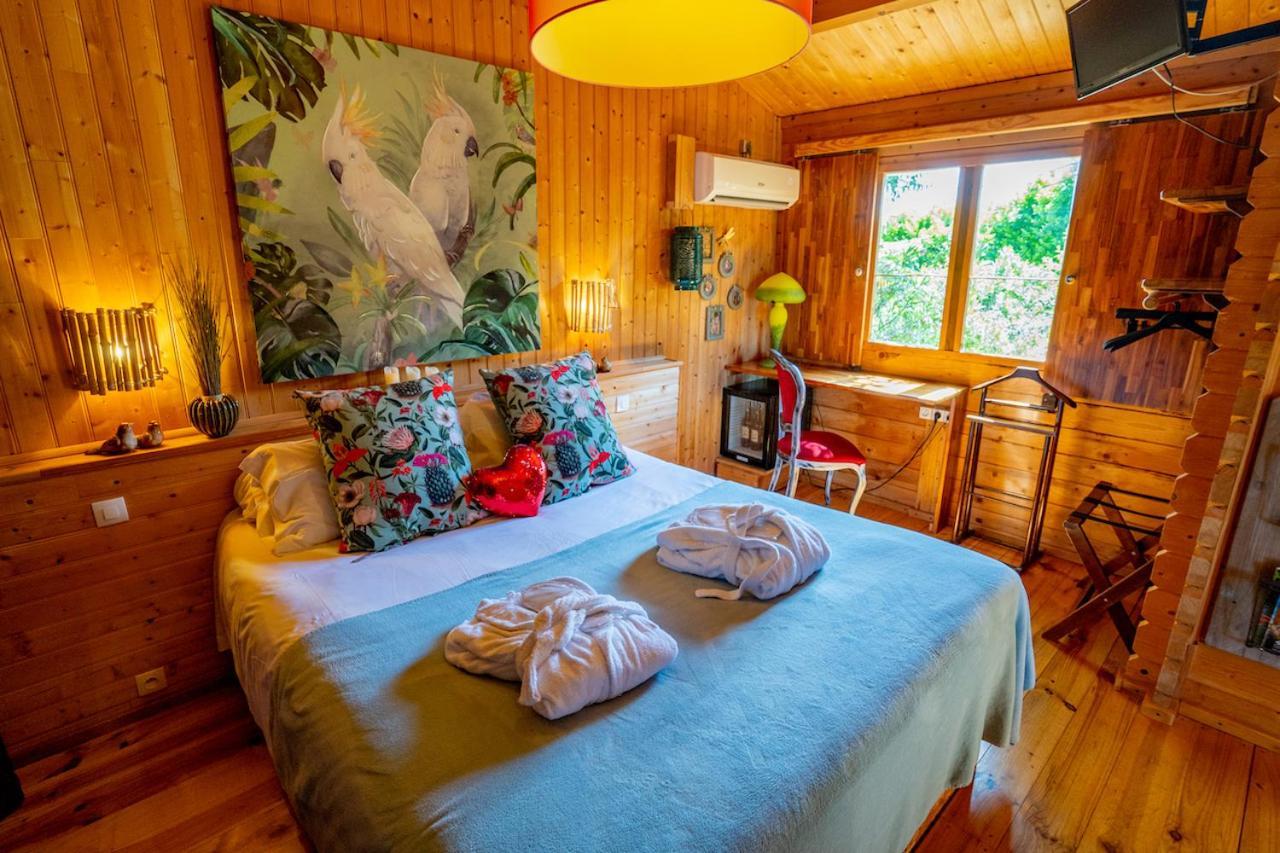 Le Bassin Du Tertre Bed & Breakfast Fronsac  Exterior photo